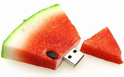 Watermelon_USB_Pen_Drive_-_Hot_Plug_and_Play_Flash_Pen_Drive-01